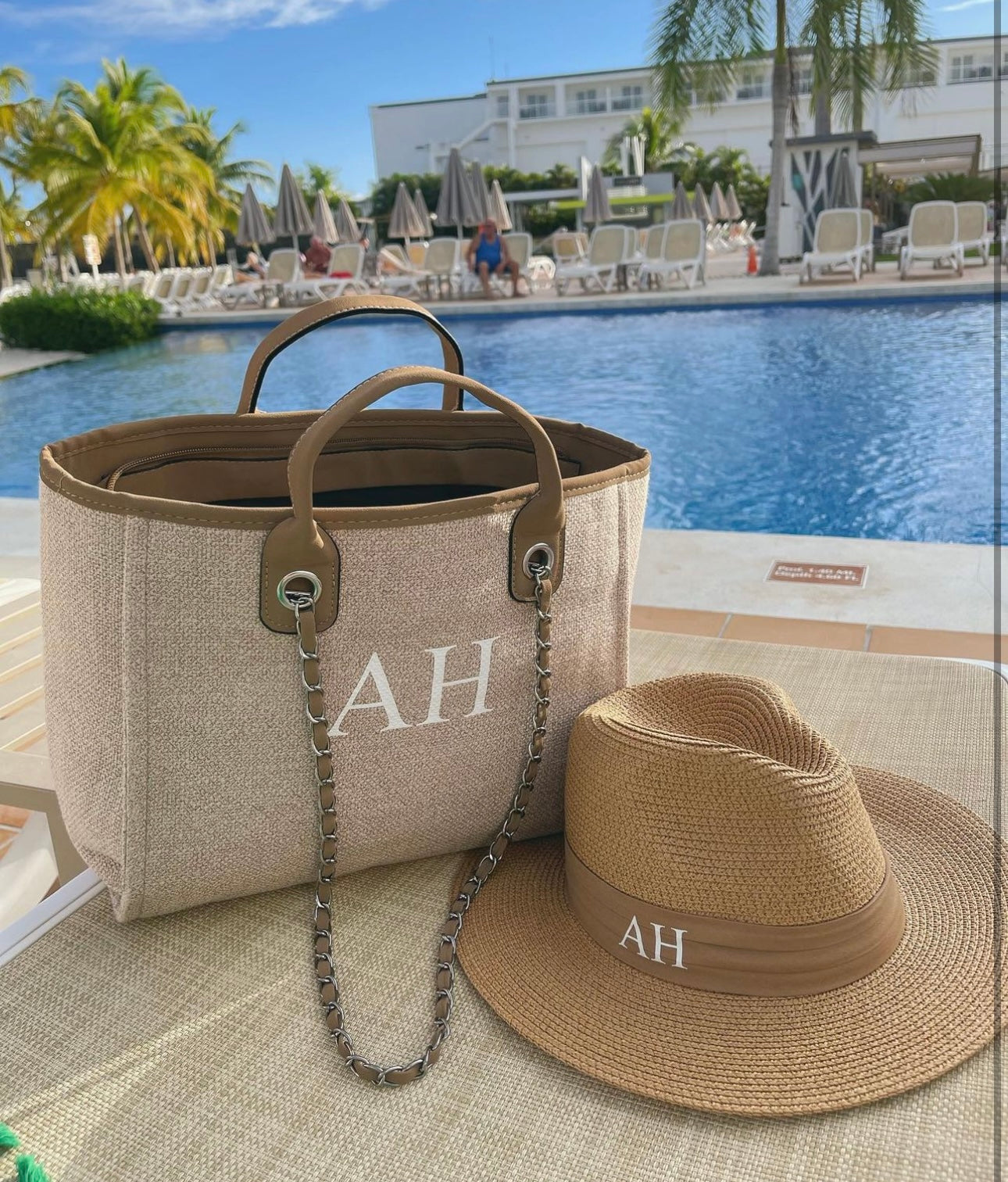 Brown Medium Bag & Sand Hat